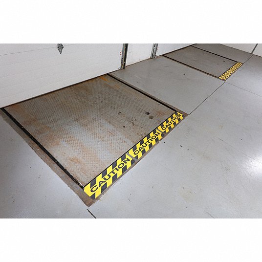 Anti-Slip Tread: Coarse, 60 Grit Size, Black/Yellow, Message, 6 in x 24 in, 32 mil Tape Thick, 10 PK